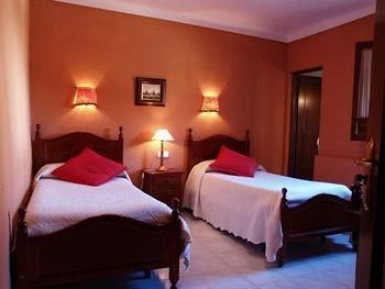 Hostal El Caballo Blanco โอซูนา ภายนอก รูปภาพ