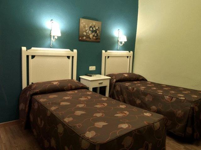 Hostal El Caballo Blanco โอซูนา ภายนอก รูปภาพ